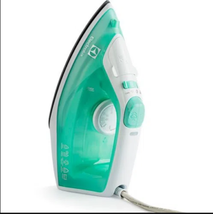 Ferro de Passar Roupa a Vapor