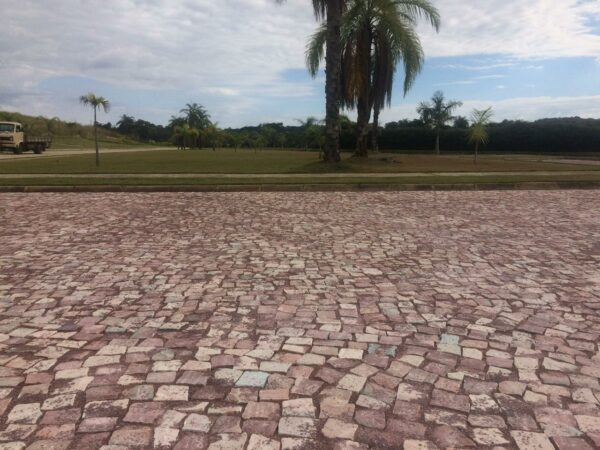 Calçada Portuguesa Roxa ou Vinho - Imagem 7