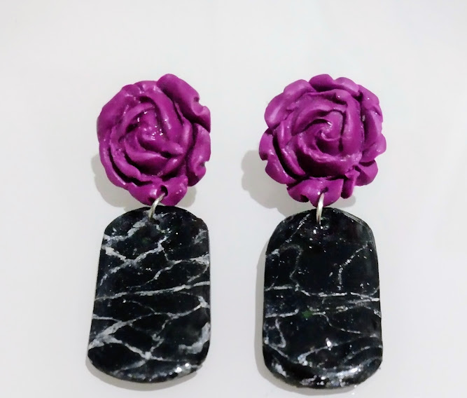 BRINCO ROSA COM PINGENTE