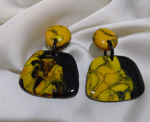 BRINCO OURO MARMORIZADO